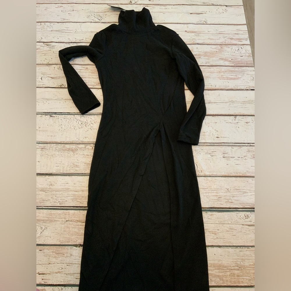 NWT FHQ Collection Tunic - Women’s Size‎ Small